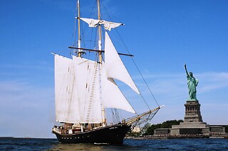 Daysail Clipper City for 2