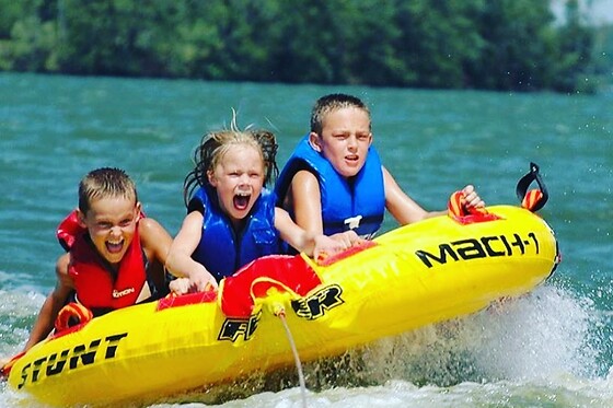 2-hour Splash Tours for up to 13 people