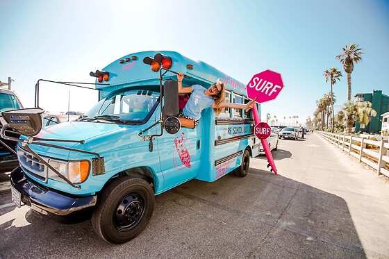 Malibu sightseeing tour with wine tasting for 4 people at California Adventures