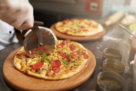 Mastering Neapolitan Pizza: Hands-On Culinary Class in Los Angeles