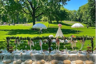 Botanical garden for 8 people