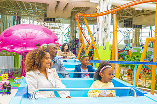 Nickelodeon Universe for 4
